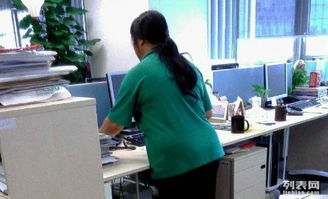 專(zhuān)業(yè)鐘點(diǎn)工與小時(shí)工 以周到服務(wù)贏得客戶(hù)滿意的家政新標(biāo)桿